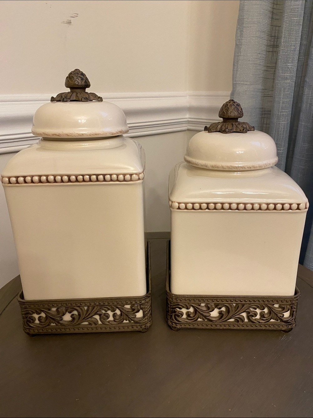 GG Collection Kitchen Canister Acanthus Leaf.